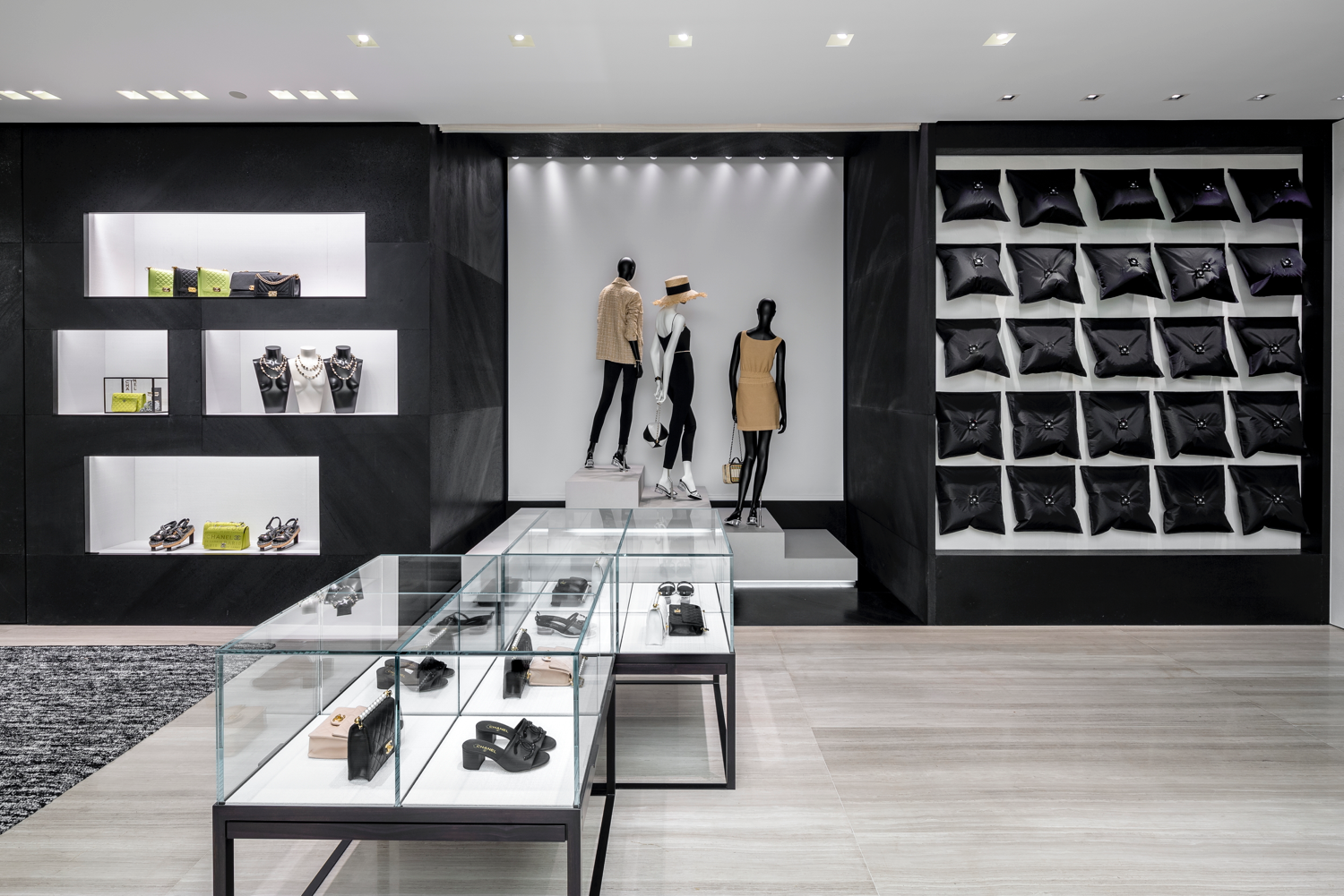 Seoul: Chanel flagship store opening