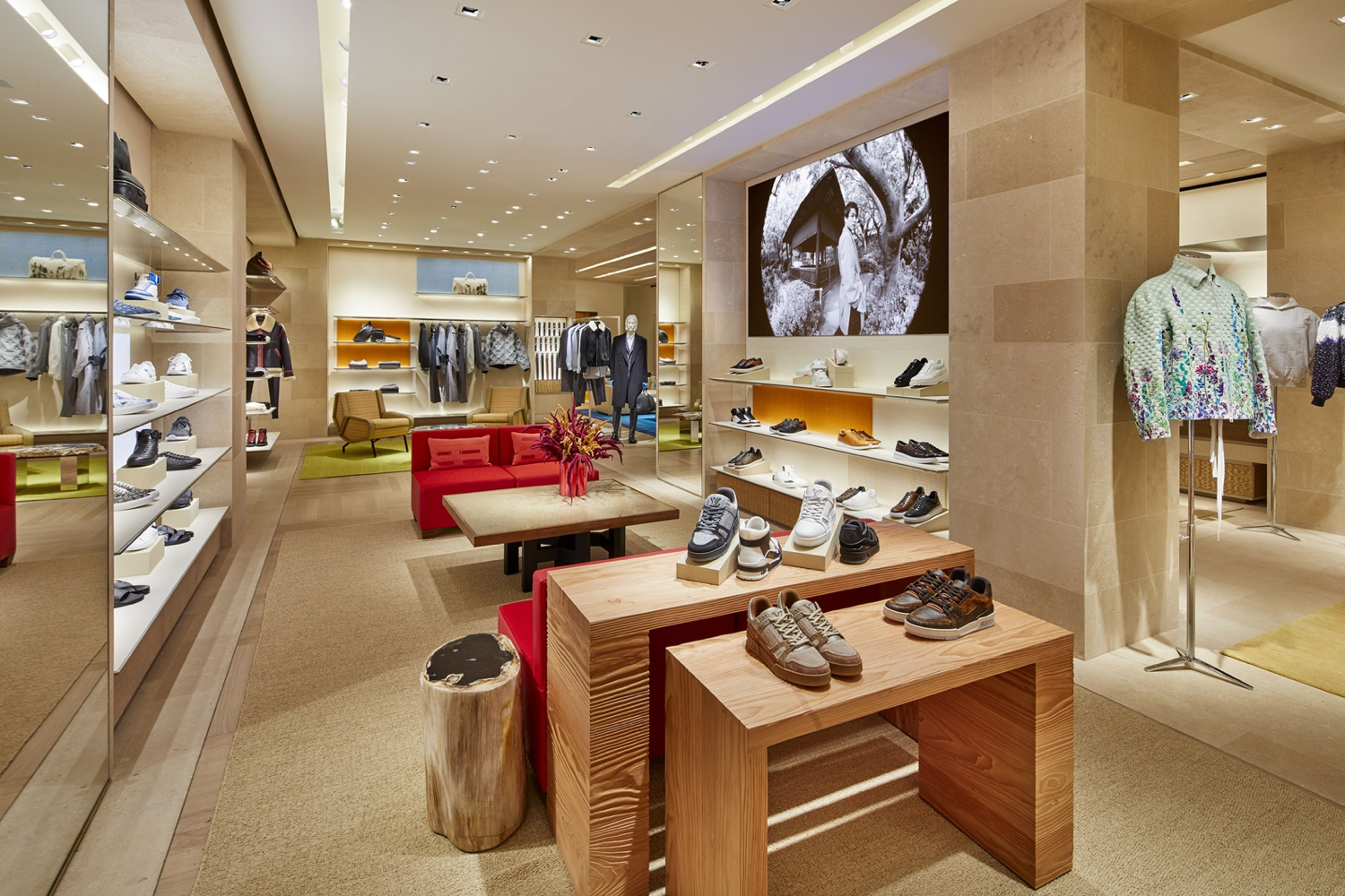 Louis Vuitton Maison  Shopping in Mayfair, London