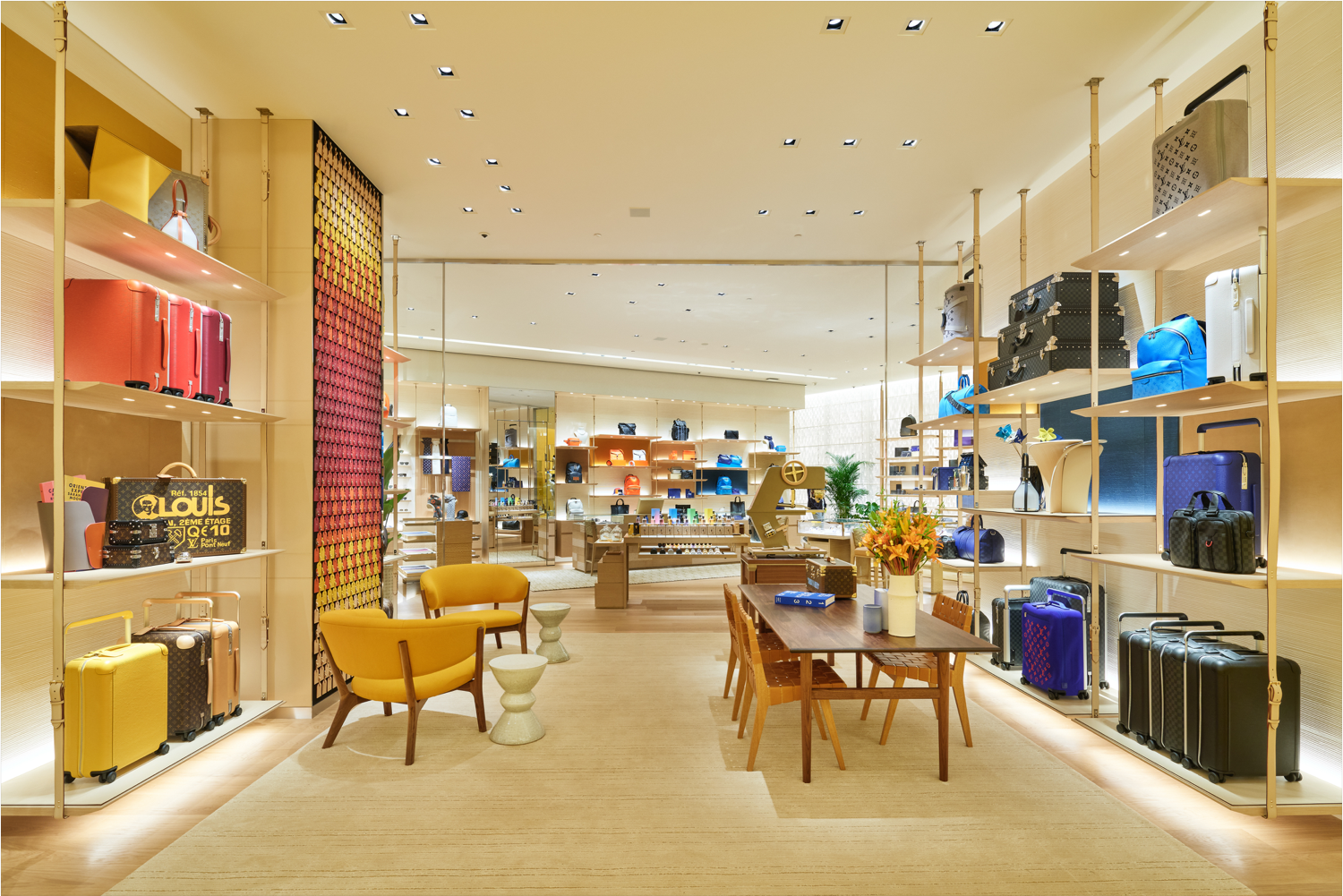 Louis Vuitton Unveils Tokyo Store