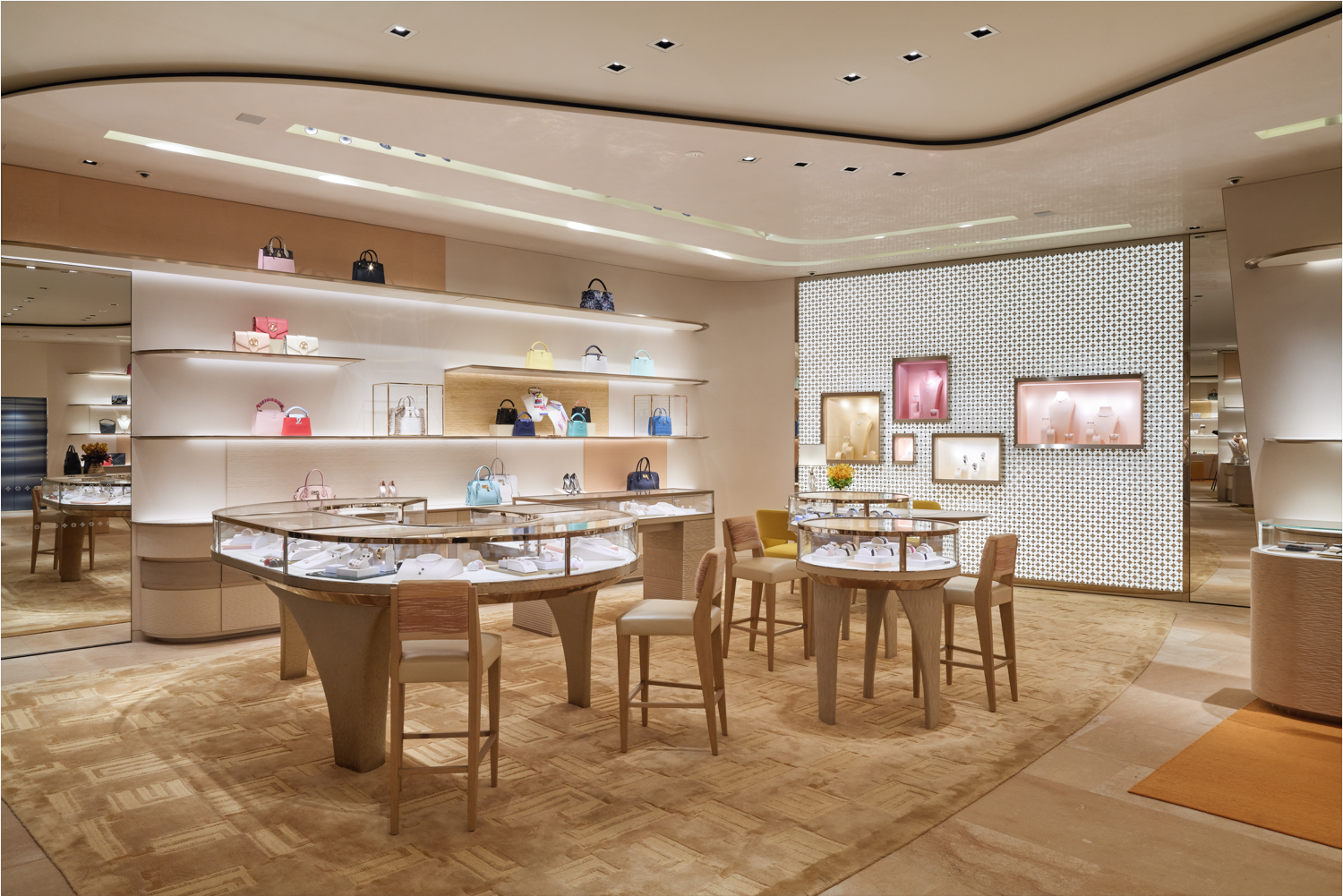 Tokyo: Louis Vuitton Pop-Up Store – WindowsWear