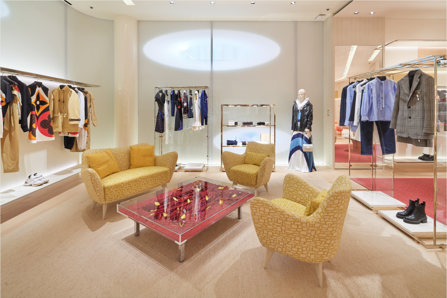 Tokyo: Louis Vuitton flagship store renewal