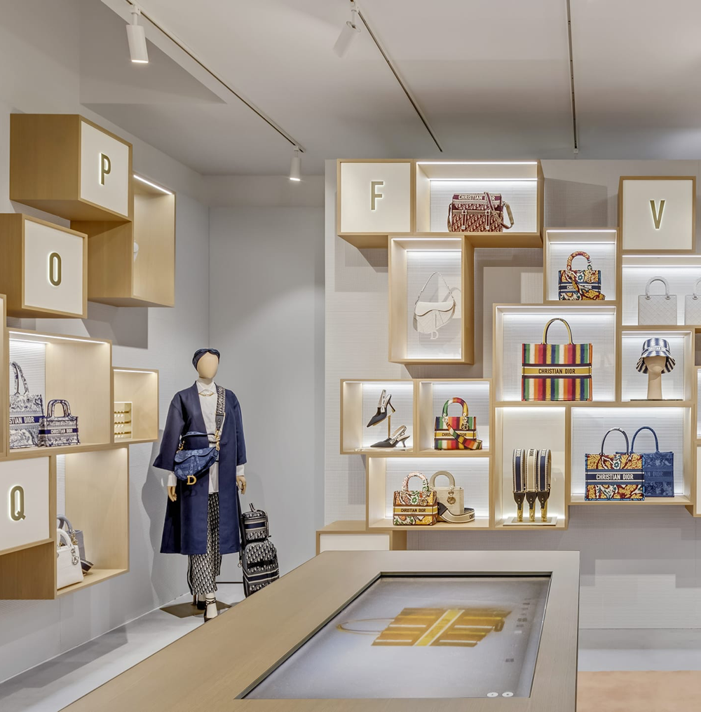 Dior Offers a Personal Shopping Experience at ABCDior Pop-Up in SoHo - Dior  Shop New York