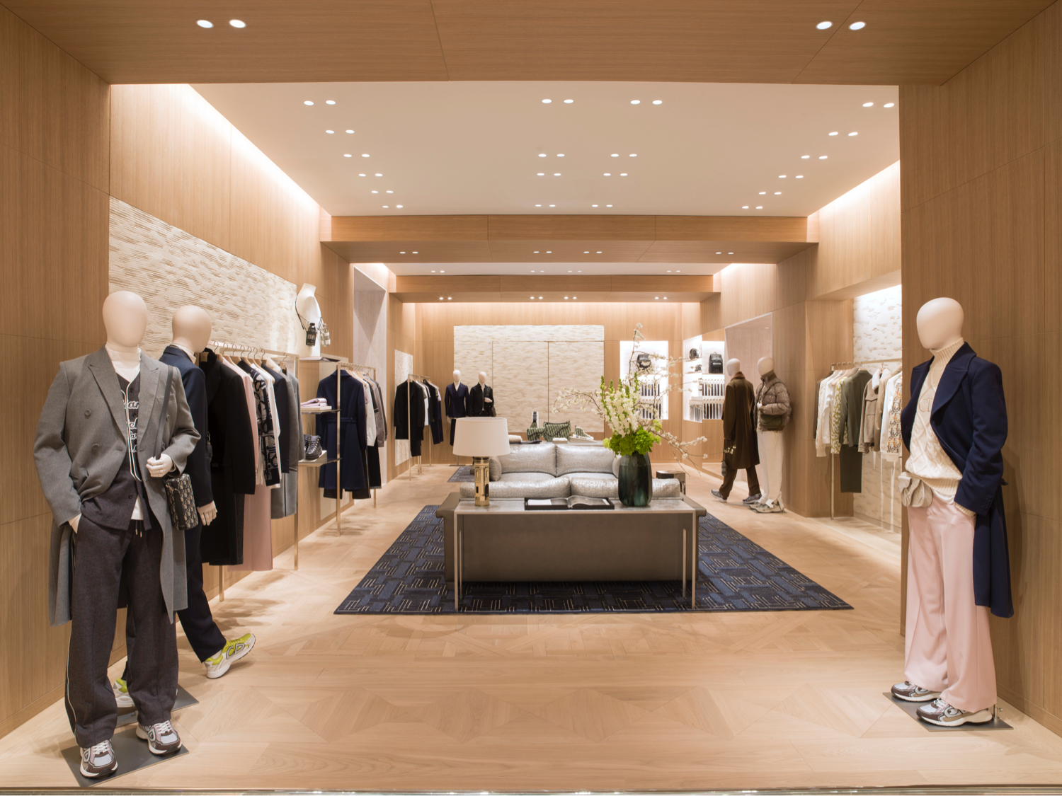Dior flagship store in Tokyo by Peter Marino  お店のインテリア, インテリアアイデア, ホームウェア