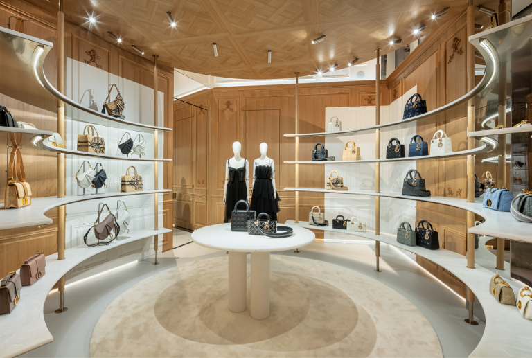 Seoul: Dior pop-up store | superfuture®