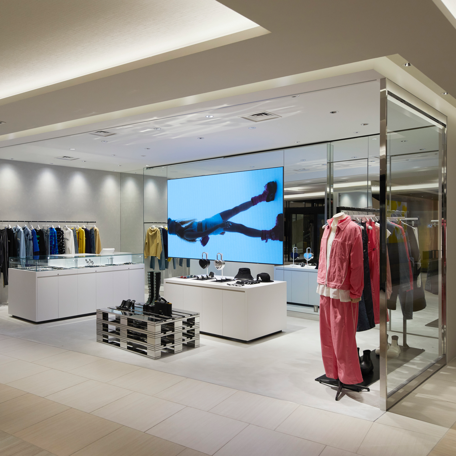 Louis Vuitton opens Paris store with workshop