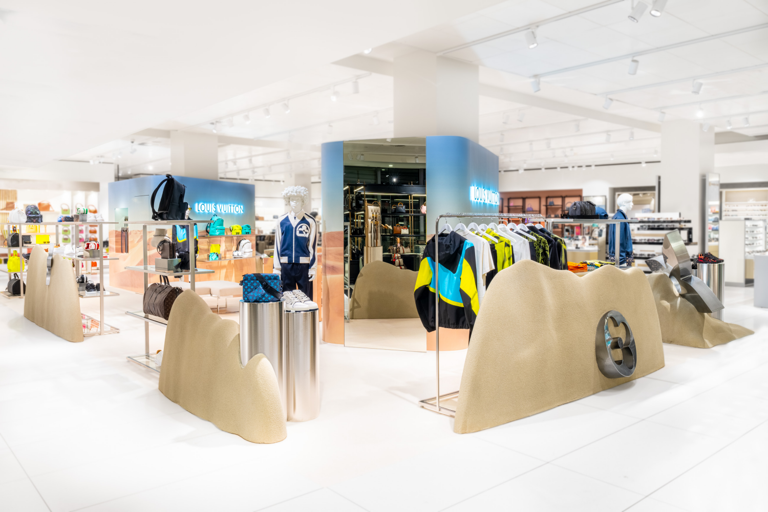 Paris: Louis Vuitton Pop-Up Store – WindowsWear