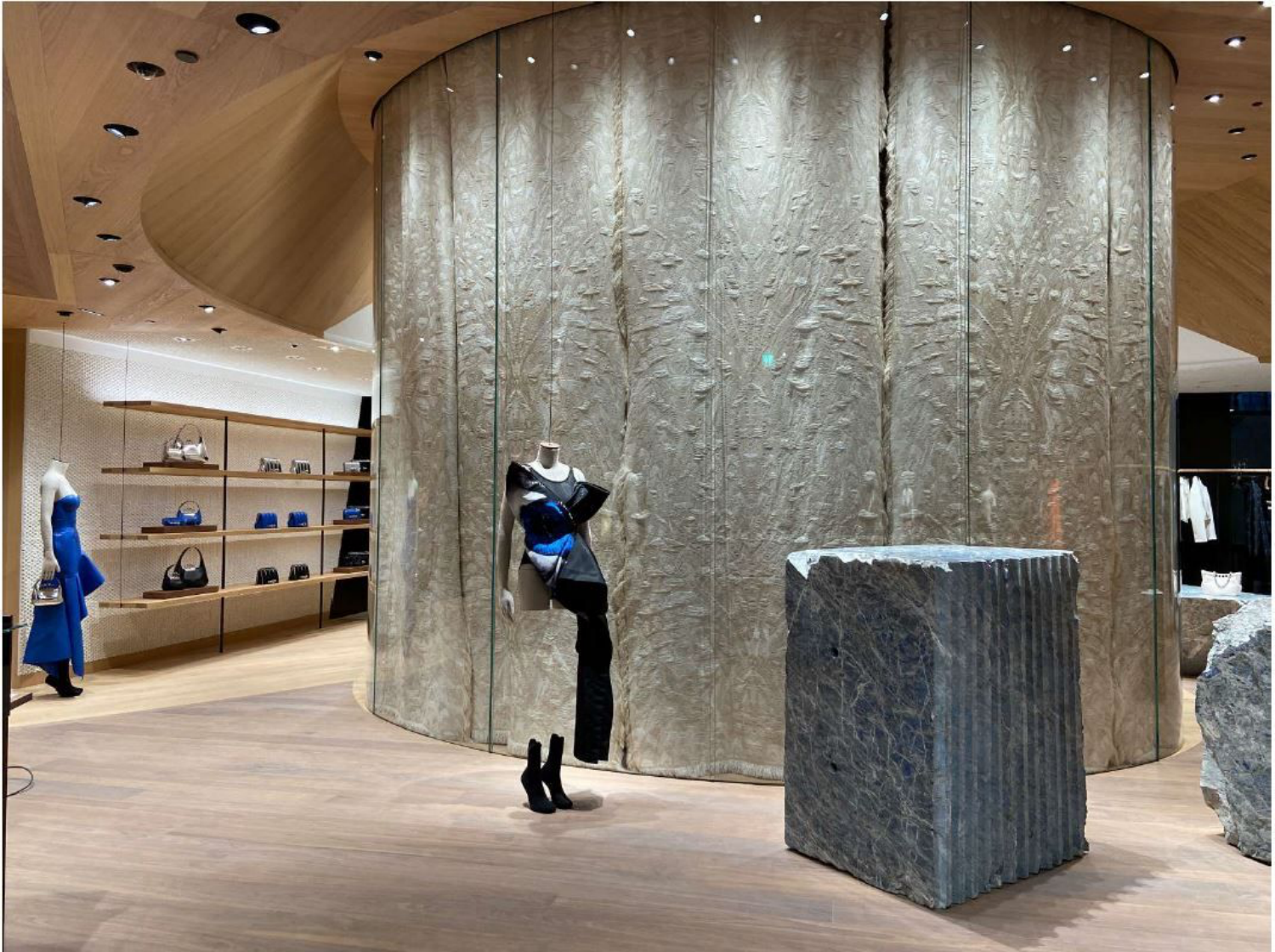 Amsterdam: Alexander McQueen store opening