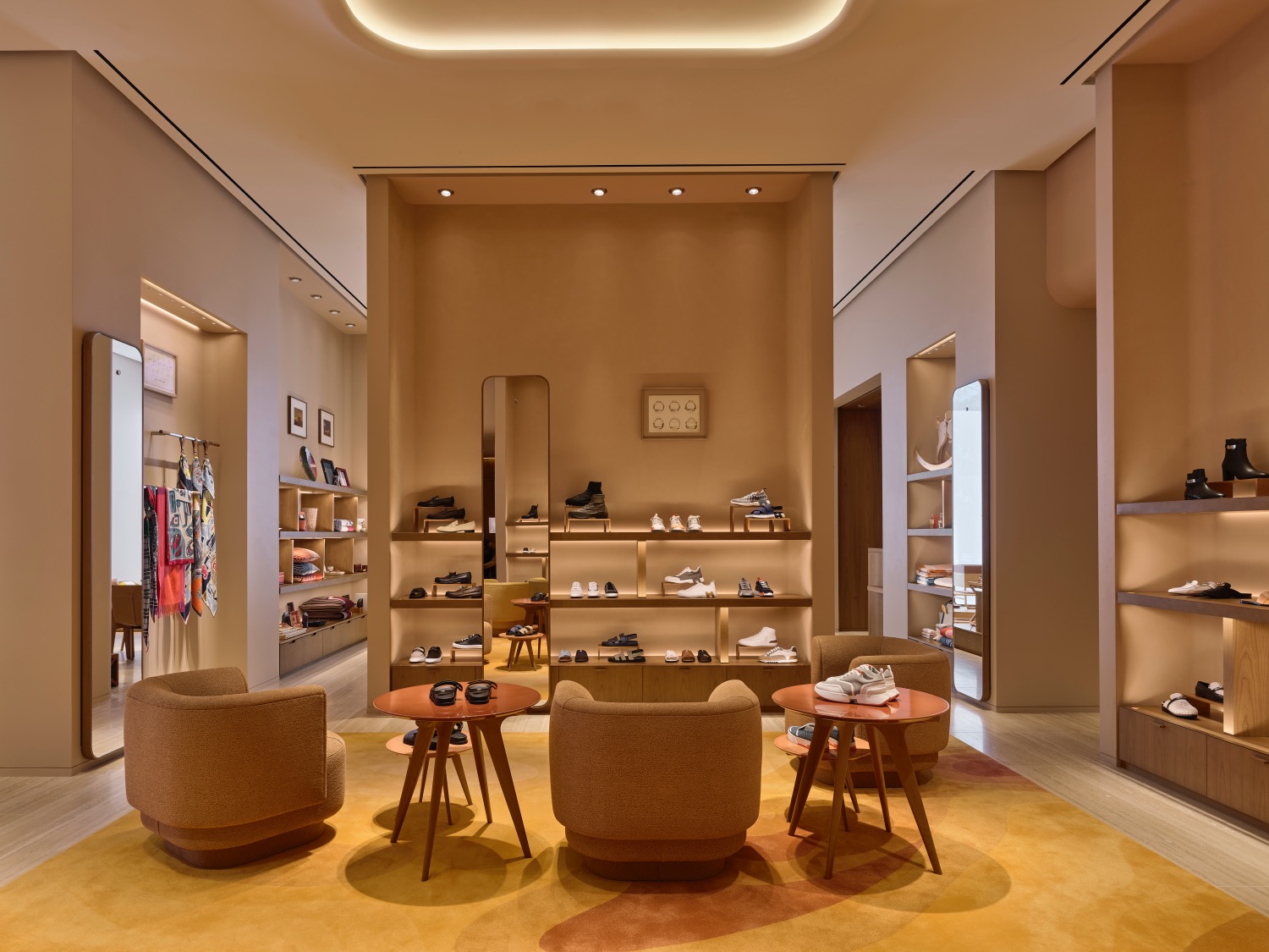 Our Louis Vuitton temporary store is - Westfield Topanga